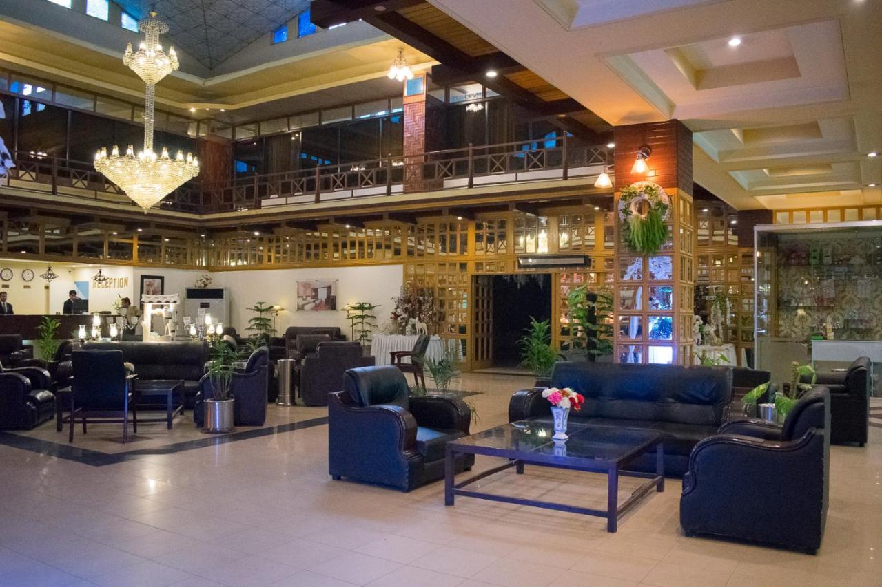 Hotel Royal Palace Равалпинди Экстерьер фото
