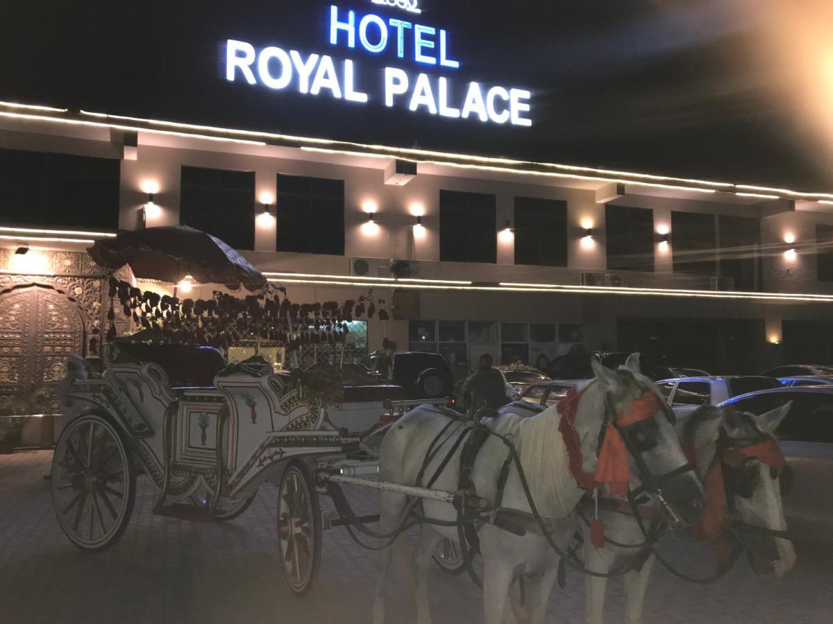 Hotel Royal Palace Равалпинди Экстерьер фото